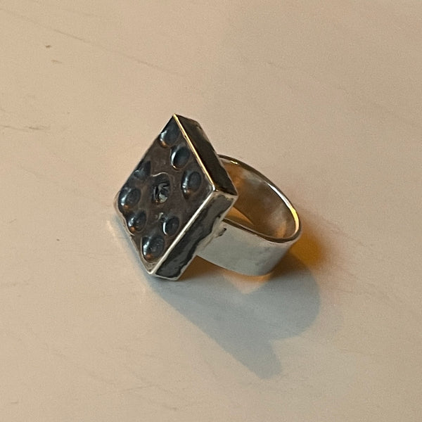 Square indented silver ring