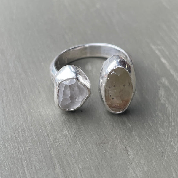 Open asymmetrical ring