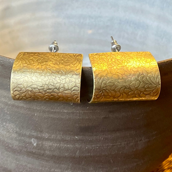 CHUNKY BRASS HOOPS