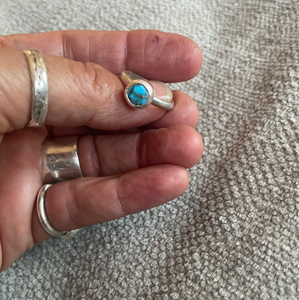 SMALL TURQUOISE RING
