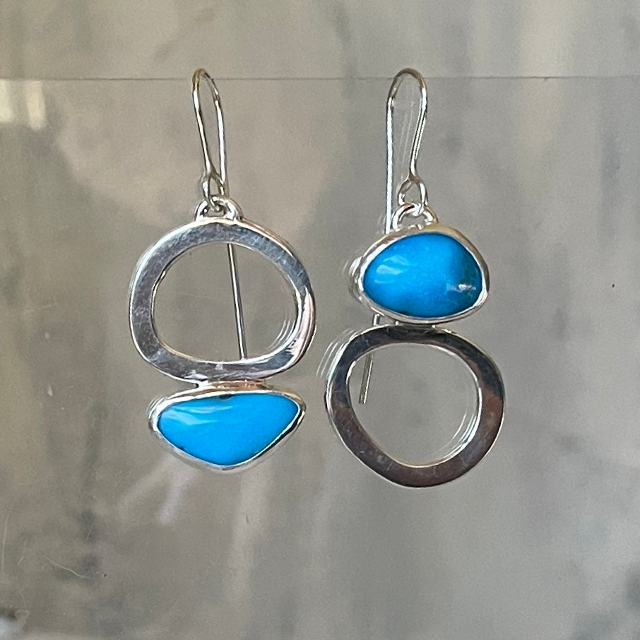 Asymetrical earrings with turquoise