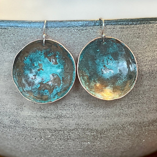 CONCAVED DISC EARRINGS