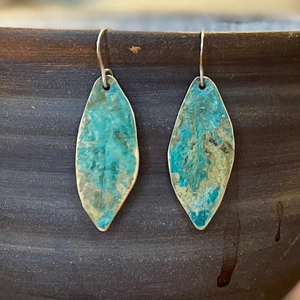 PATINA BRASS LEAF EARRINGS