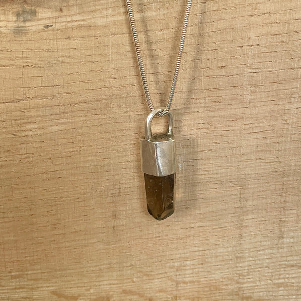 RAW SMOKEY QUARTZ PENDANT