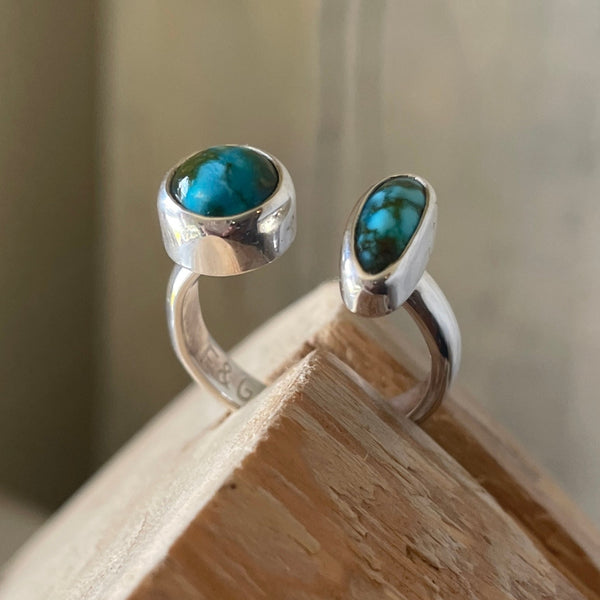 Asymmetrical open ring