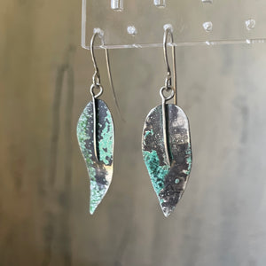 Small leaf earrings