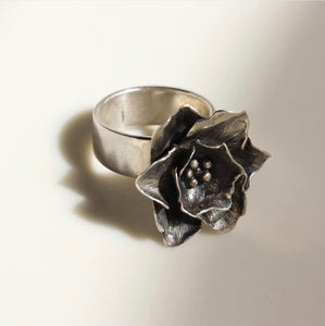 Daffodill silver ring