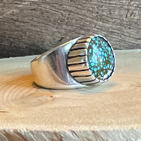 Turquoise castellated ring